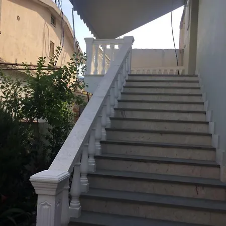 Eriola בית נופש אוריקום