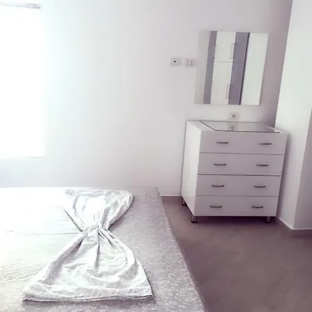 בית נופש Eriola *